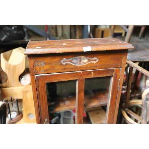 208 - Display cabinet/bookcase with glass door