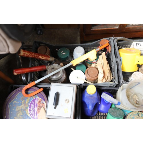 209 - Qty of garage/shed misc, incl screws, bolts, tools, etc