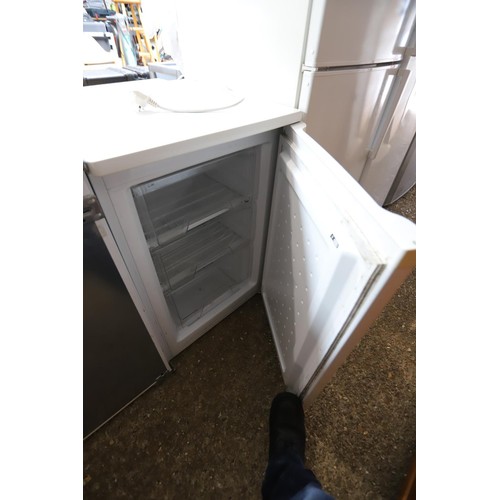 241 - White freezer - warranted until 12 noon Tuesday following the above sale