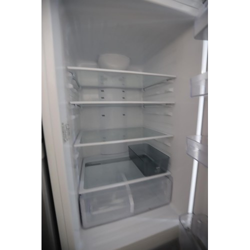 245 - Samsung fridge freezer - warranted until 12 noon Tuesday following the above sale