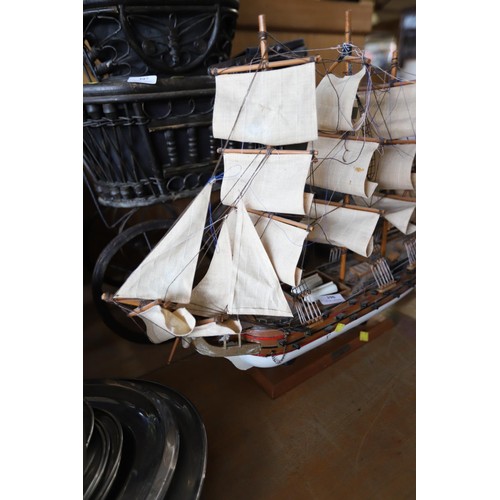 396 - model of H.M.S victory 1758