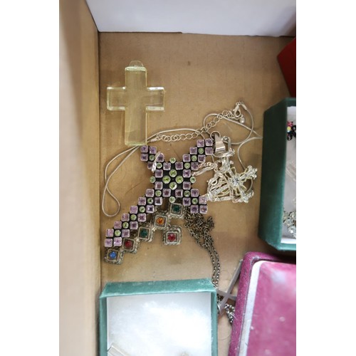 406 - Various crucifix's, incl silver & other costume jewellery