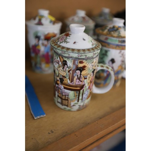 474 - 6 Chinese tea cups & fuser cupsy