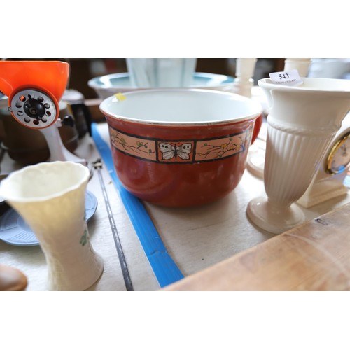 543 - Jugs & bowl, planter & 4 pieces of Wedgwood