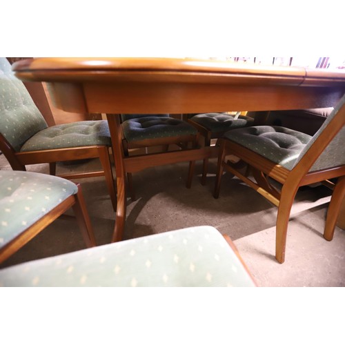 574 - Wallace King extending dining table & 6 chairs