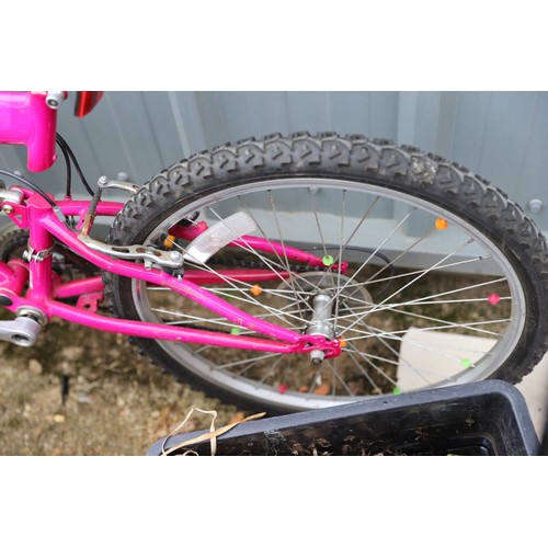 13 - Sabre escape ladies pink bike