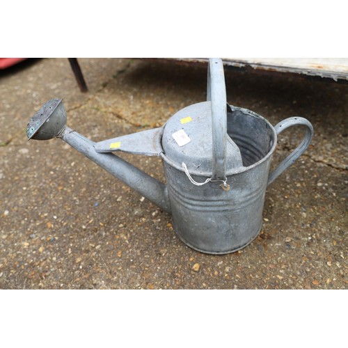 89 - Galvanised watering can & 2 buckets