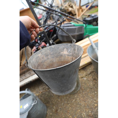 89 - Galvanised watering can & 2 buckets