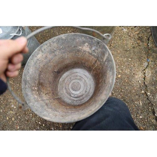 89 - Galvanised watering can & 2 buckets