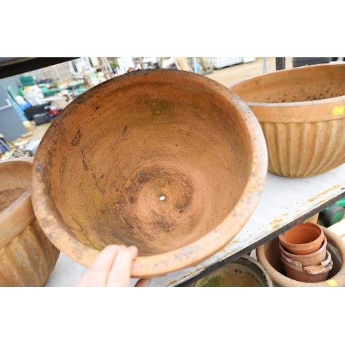 91 - 3 large terracotta pots - 1 a/f