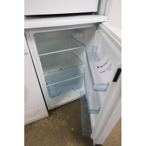 137 - LEC fridge - warranted until 12 noon Tuesday following the above sale