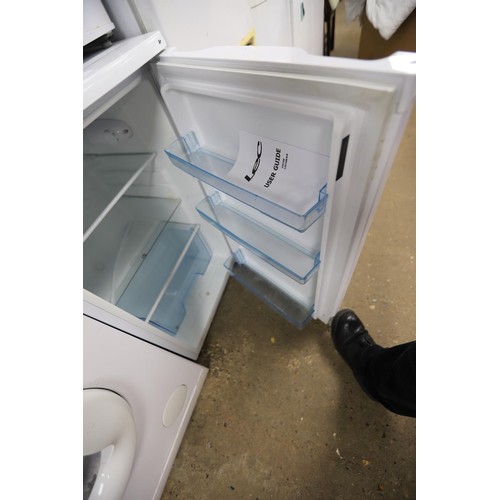 137 - LEC fridge - warranted until 12 noon Tuesday following the above sale