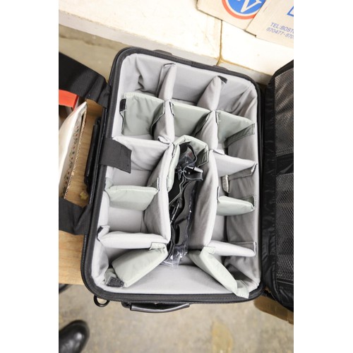 317 - Camera wheeled case - removable insert