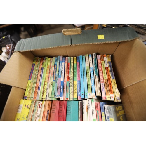 322 - Large collection of Enid Blyton books - all different