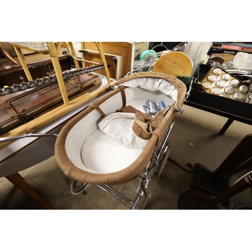 360 - Marmet brown pram