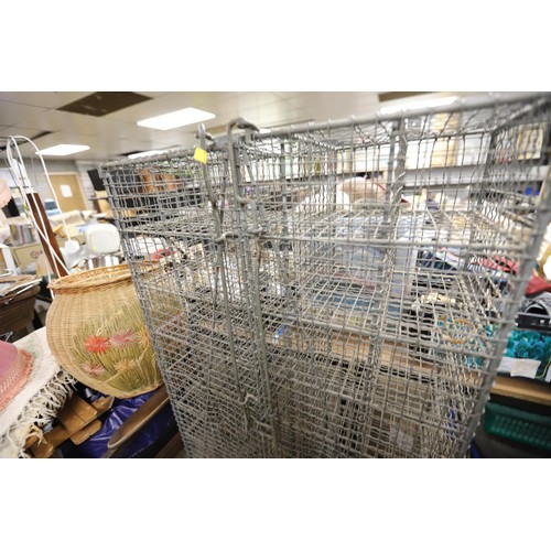 364 - wire pigeon hole lockable shelves/cage