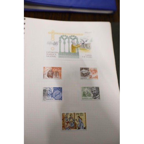 409A - 2 stamp albums, Spain & Poland