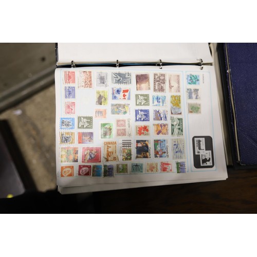 410 - Worldwide stamp collection in 3 albums