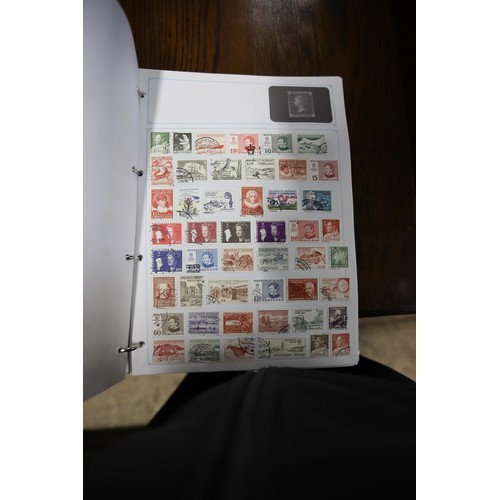 419 - Comprehensive world stamps collection in 2 Stanley Gibbons albums