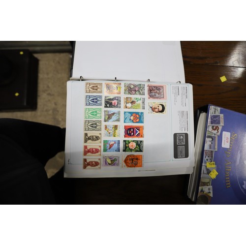 419 - Comprehensive world stamps collection in 2 Stanley Gibbons albums