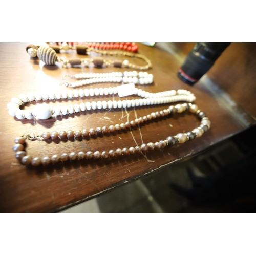 505 - Qty of necklaces