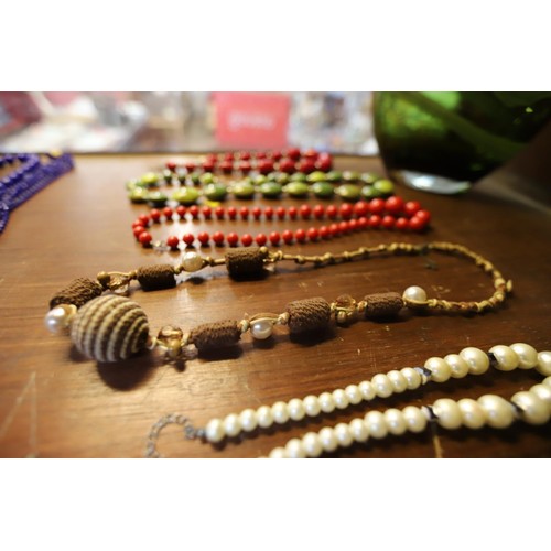 505 - Qty of necklaces