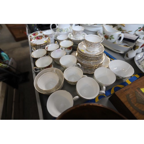 576 - 3 tea sets, incl Royal Albert, Royal Stafford & Ridgway