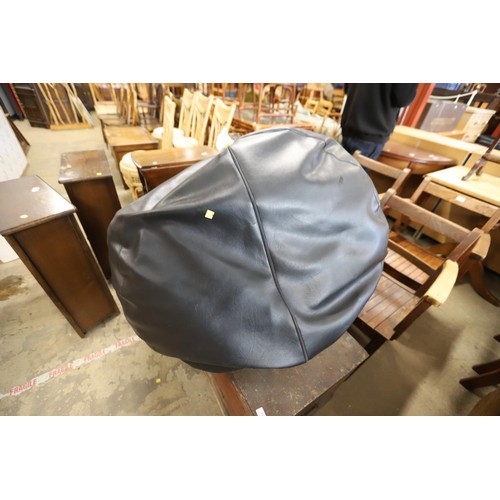 592 - Large leather seat bean bag