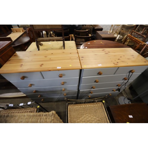 617 - Chest of drawers (pine) x 2 Af / damaged