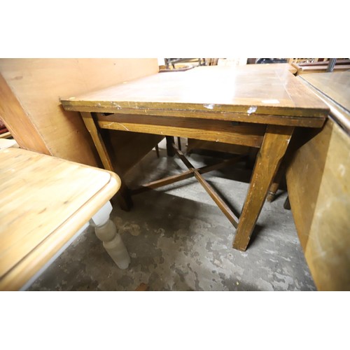 635 - Oak drawer leaf table