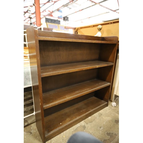 639 - Oak 4 shelf bookcase