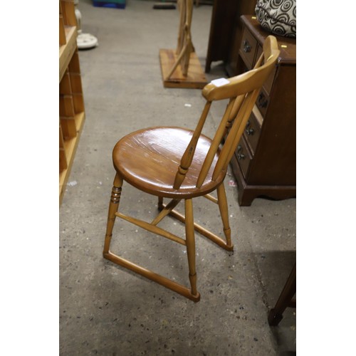 657 - 3 round seated kitchen chairs