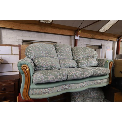 671 - 1 3-seater sofa & 1 easy chair