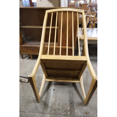 672 - Stick back armchair frame