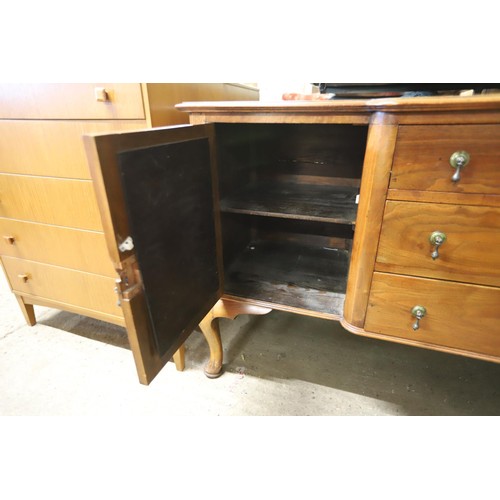 675 - large sideboard