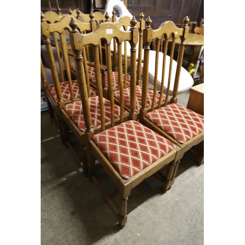 680 - 7 oak chairs (2 carvers, soltera)