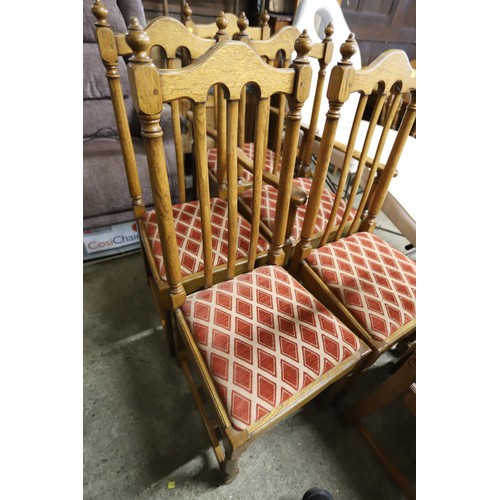 680 - 7 oak chairs (2 carvers, soltera)