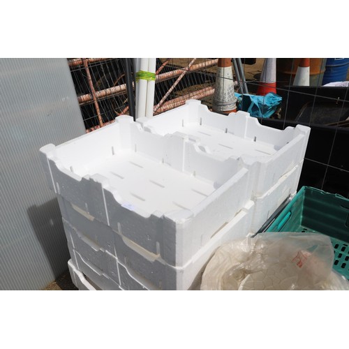 12 - 12 x polystyrene stacking boxes