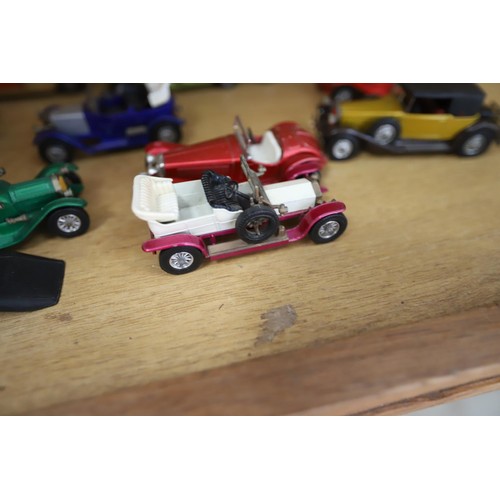 524 - model matchbox cars x 10