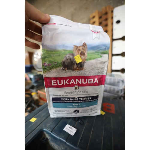 165 - 4 x bags of 2kg Eukanuba dog food