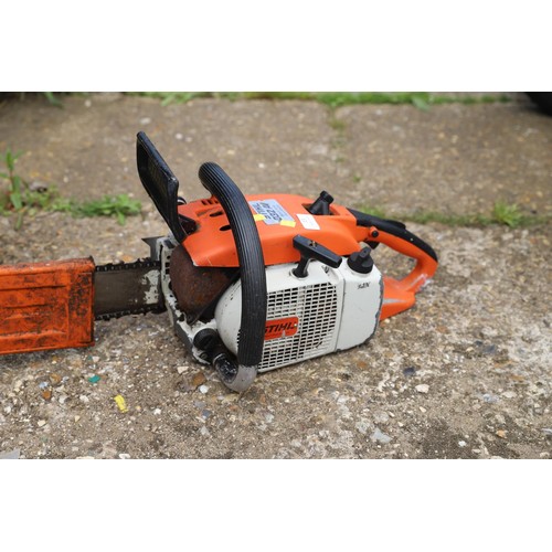 13 - Stihl D32-AV chainsaw