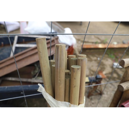 23 - Bundle of broom handles, new