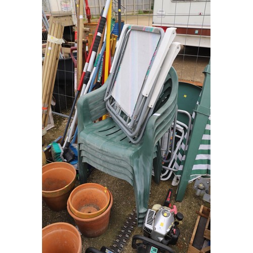 27 - Green plastic chairs & table/vintage folding seats, umbrella