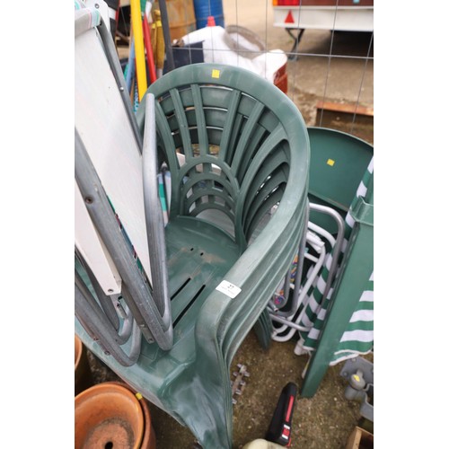 27 - Green plastic chairs & table/vintage folding seats, umbrella