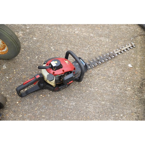 28 - Mountfield hedge cutter