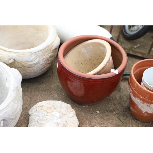 45 - Lage terracotta glazed pot, 3 terracotta pots & 6 wall hanging pots