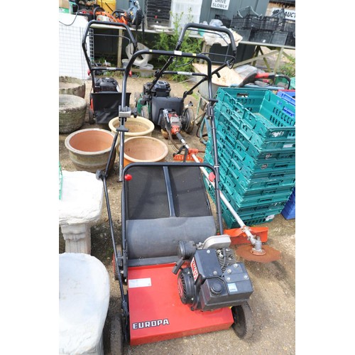 59 - Petrol scarifier