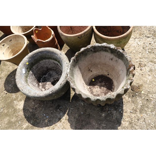 74 - 2 concrete pots