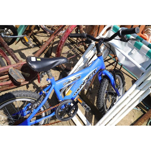 91 - Kids blue bike