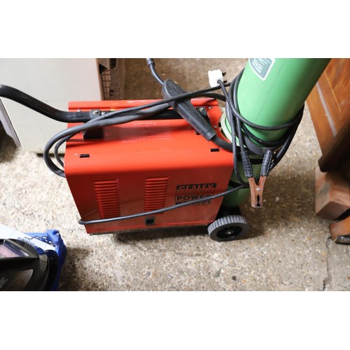 228 - 150amp Sealey mig welder with gas bottle